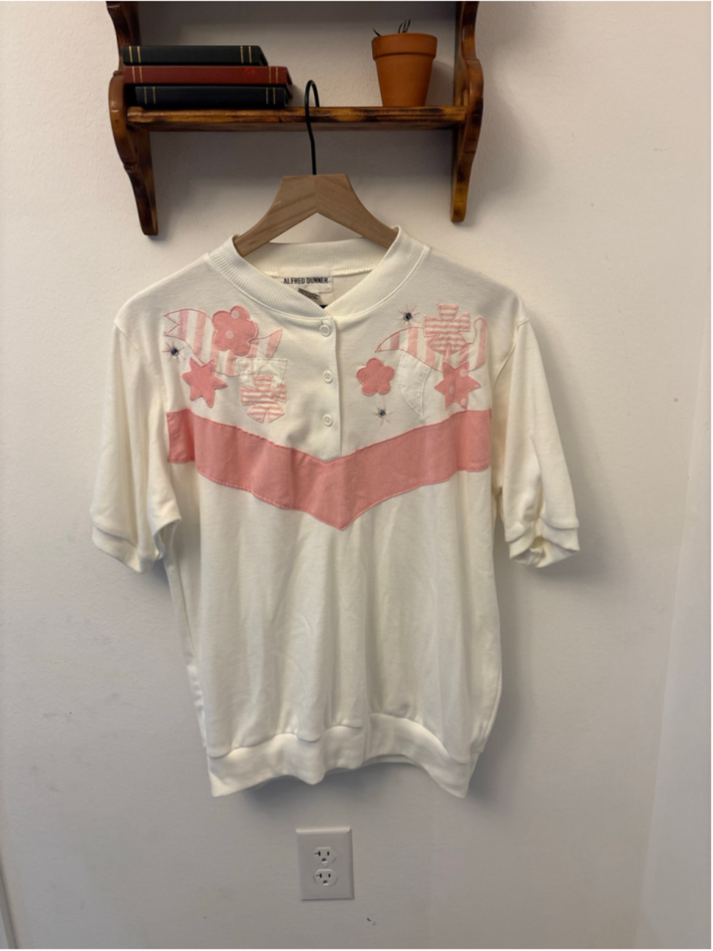 Alfred Dunner Vintage Floral Embroidered Pink Chevron Top M
